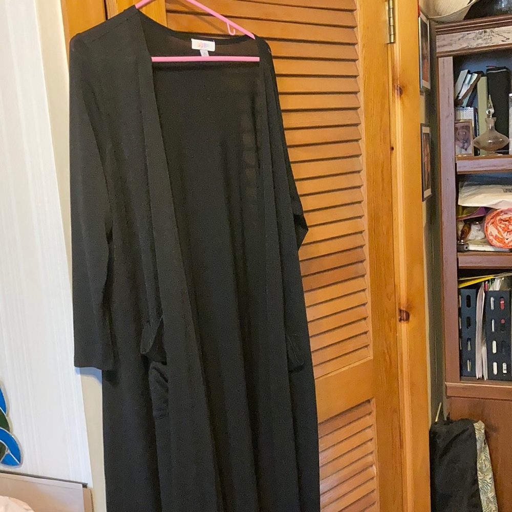 Long LuLaRoe black sweater with pockets open size xl